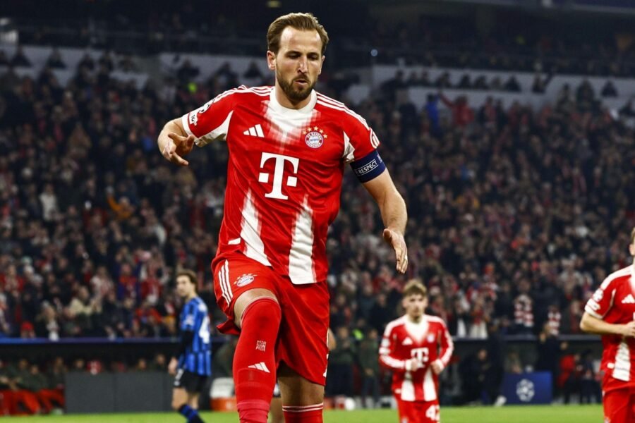 Alman maşını dayanmaq bilmir!