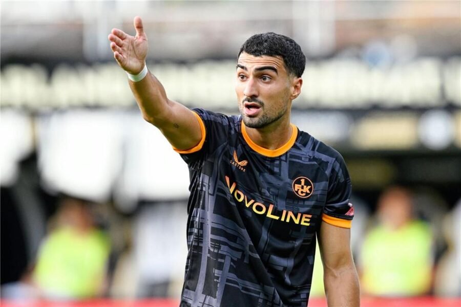 Dəvənin quyruğu yerə dəydi?